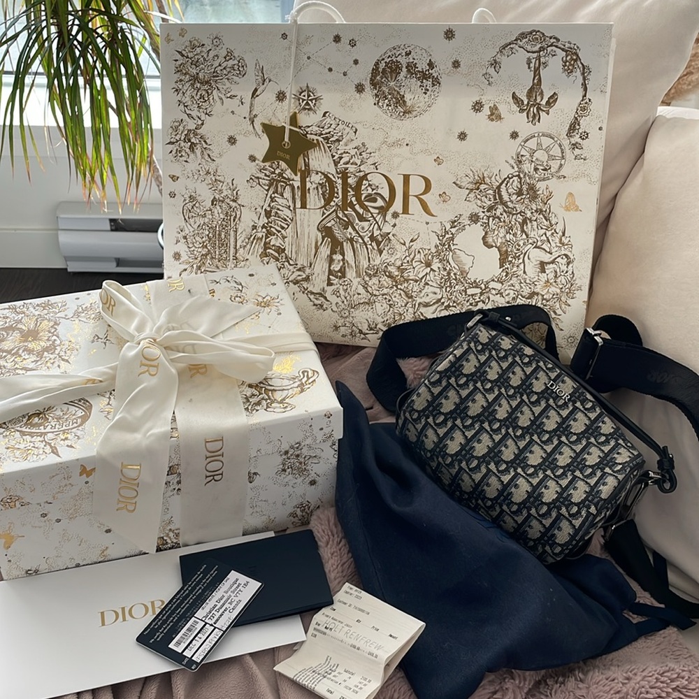 DIOR | Mini Roller Bag - Picture 9 of 17